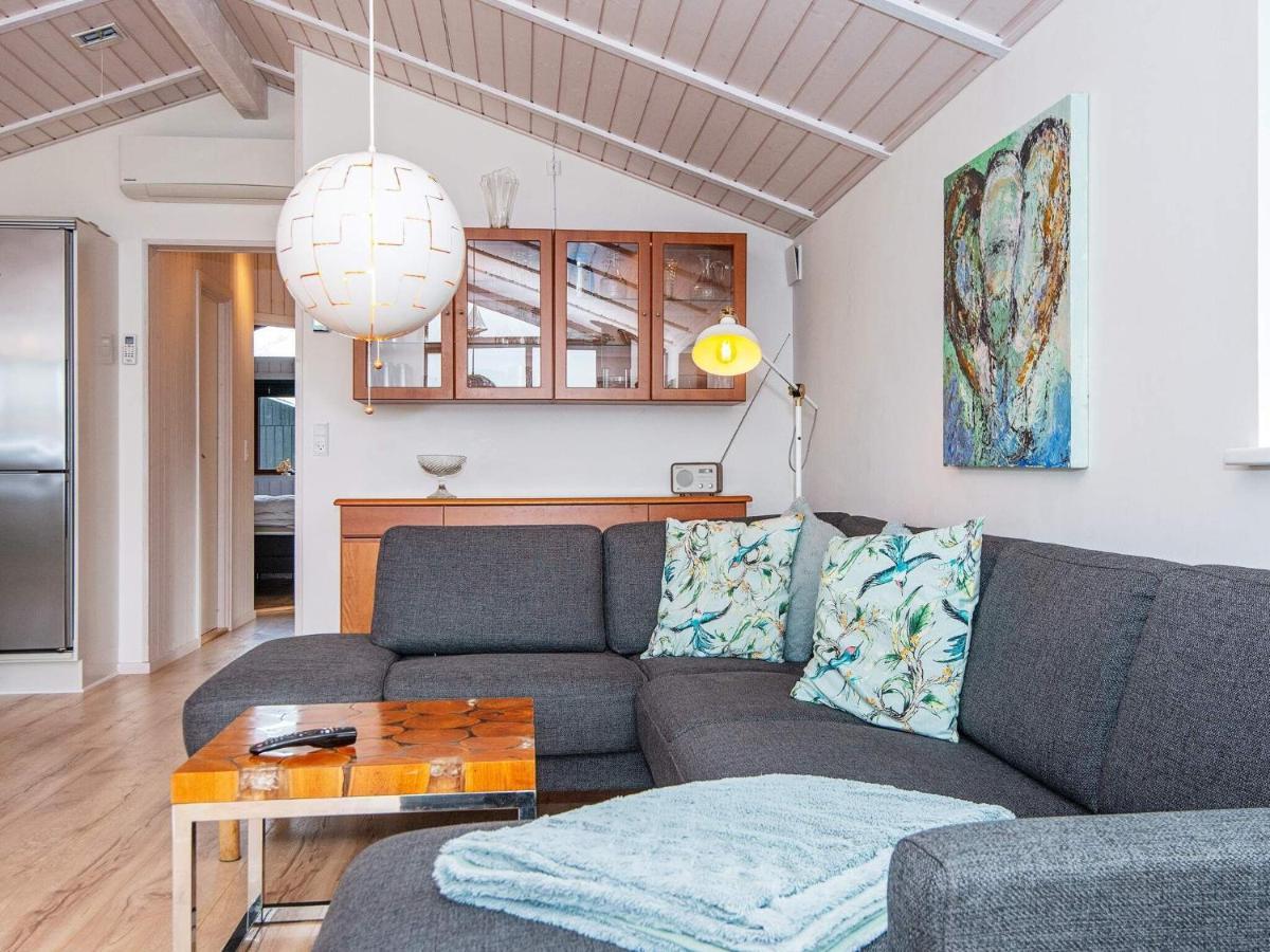 6 Person Holiday Home In R M Lakolk Eksteriør billede
